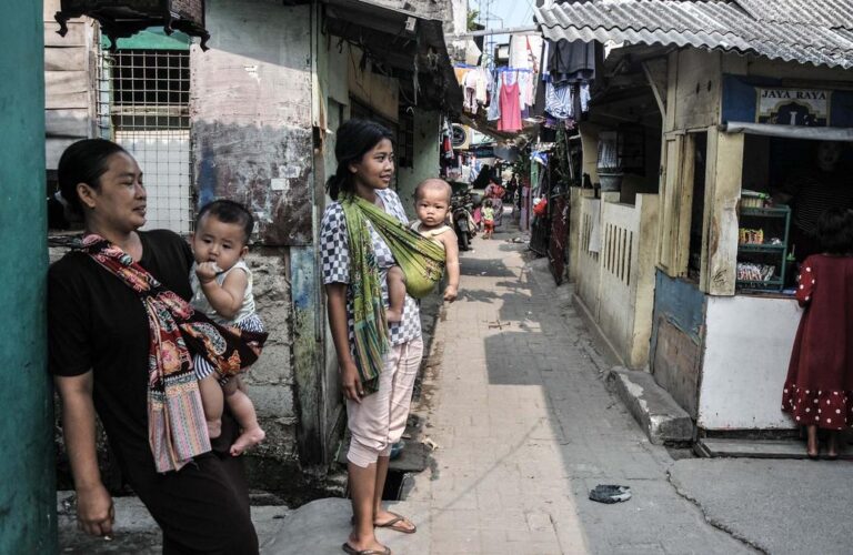 027931700_1634042743-20211012-Jumlah_Penduduk_Miskin_di_Jakarta_Capai_362_Ribu_Jiwa-5